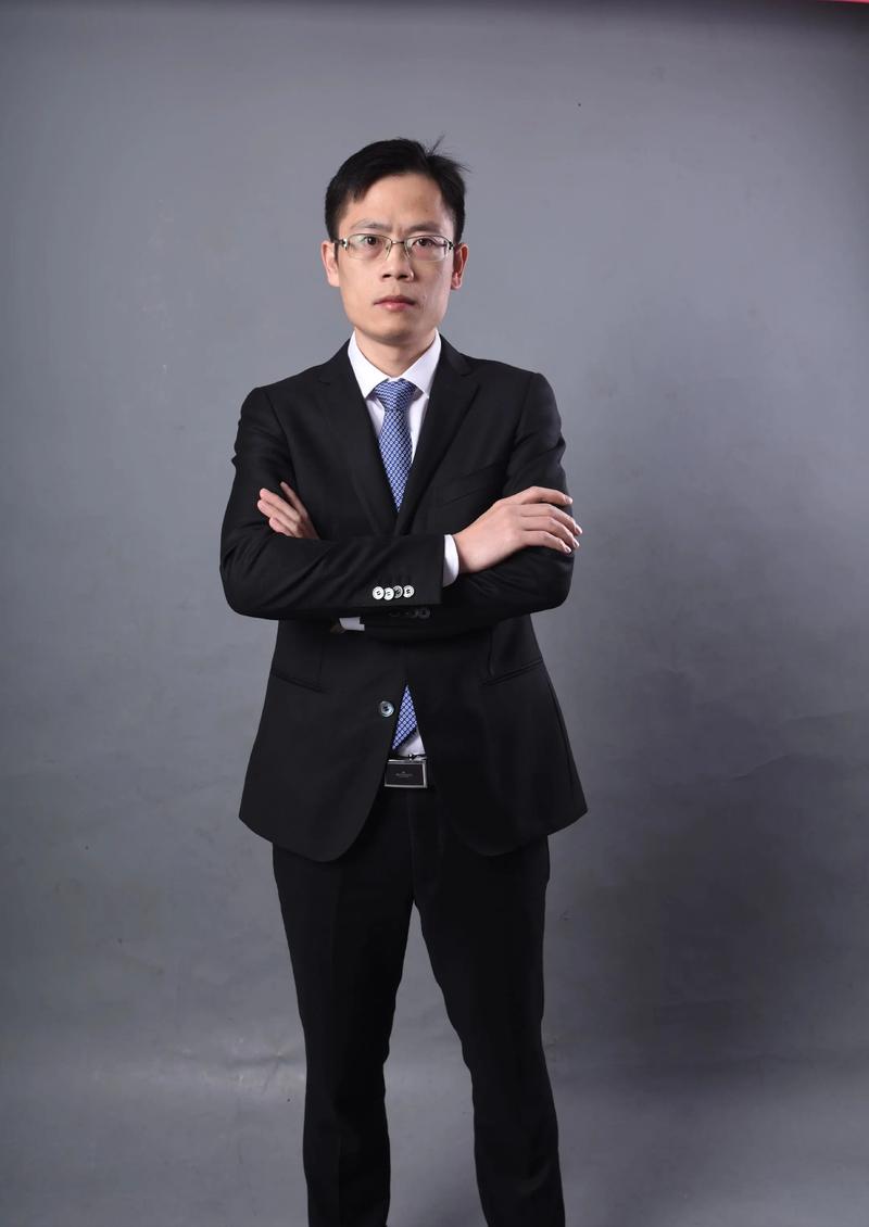 王兰英 灯光与摄影艺术负责人